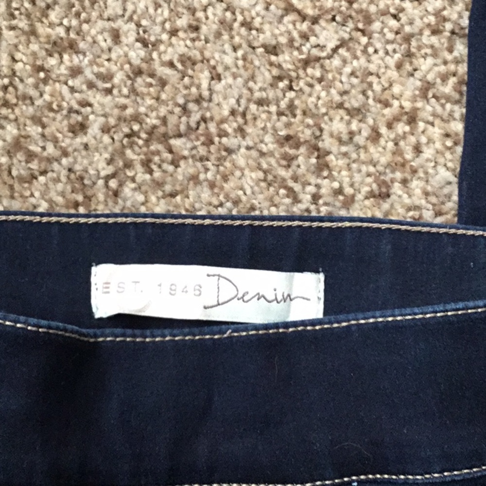 Jeans - Picture 2 of 4